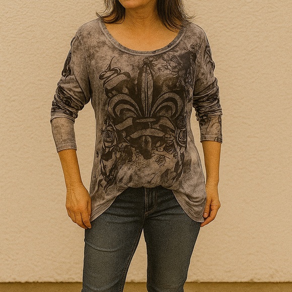 ROCK & REPUBLIC GRAPHIC SHEER LONG SLEEVE SHIRT NWT SIZE L - Picture 1 of 5